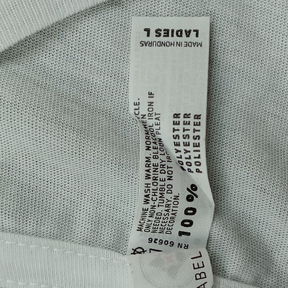 Sublivie Women's "One Family One Story" White Tee Shirt Size Large NWOT - Picture 7 of 8